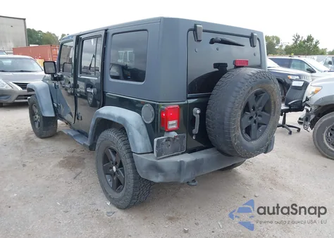 2010 Jeep Wrangler Unlimited Sport из США, поврежденный, VIN 1J4HA3H15AL124726